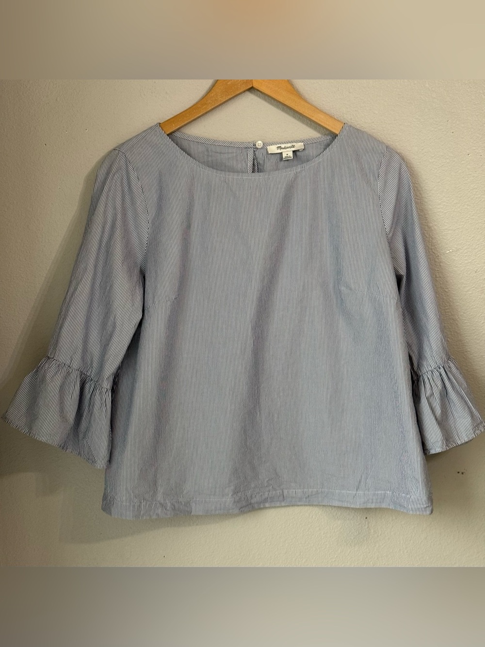 Madewell Light Blue Pinstripe Ruffled Sleeve Blouse Women’s Size Medium
